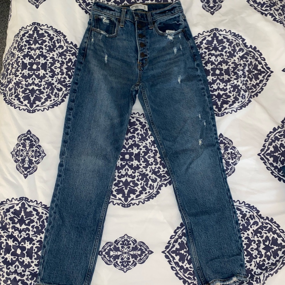 Abercrombie mom jeans